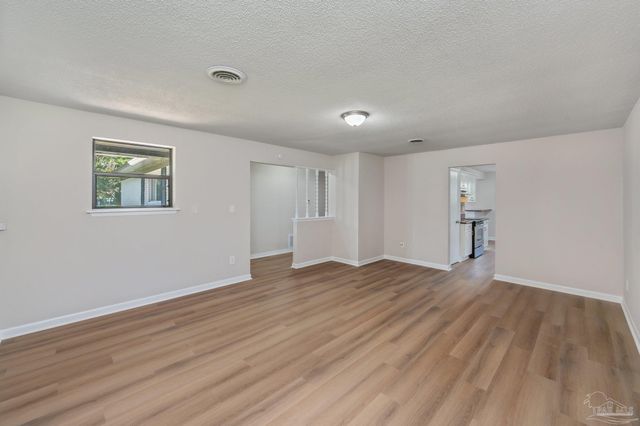 12 Western Dr, Pensacola, FL 32506