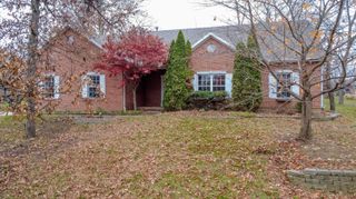 5914 E WATERFRONT DR, Columbia, MO 65202