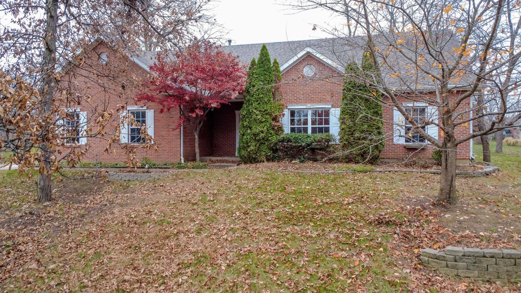 5914 E WATERFRONT DR, Columbia, MO 65202