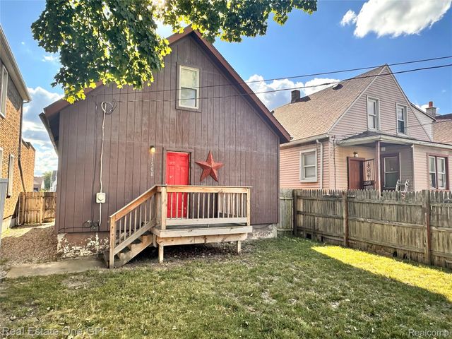 11508 Nagel Street, Hamtramck, MI 48212