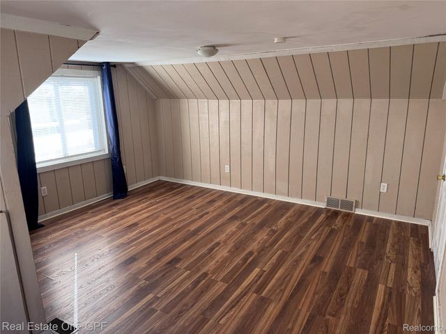11508 Nagel Street, Hamtramck, MI 48212