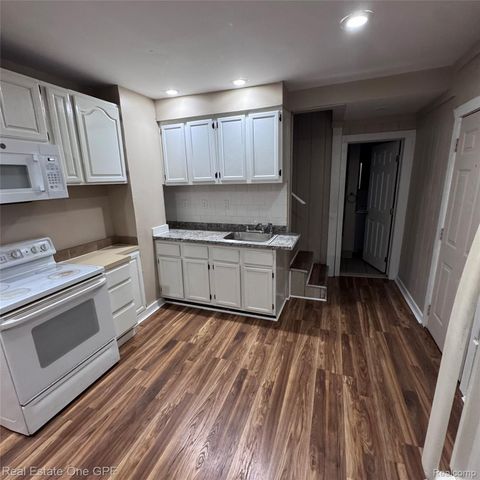 11508 Nagel Street, Hamtramck, MI 48212