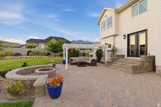 11731 N BROADLEAF HOLLOW LN, Highland, UT 84003