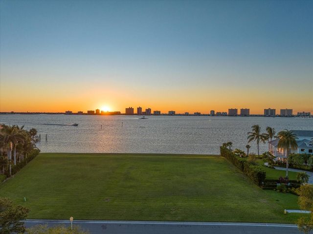 ST ANDREWS DRIVE, Belleair, FL 33756