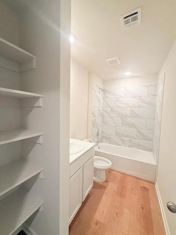 2613 Kathleens Crossing, Yukon, OK 73099