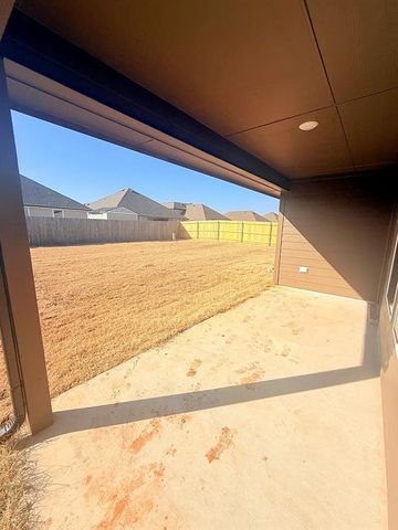 2613 Kathleens Crossing, Yukon, OK 73099