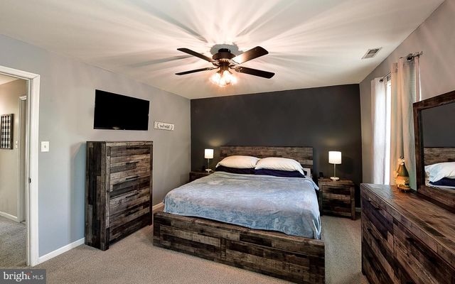 7 GRISTMILL LN, Pine Hill, NJ 08021