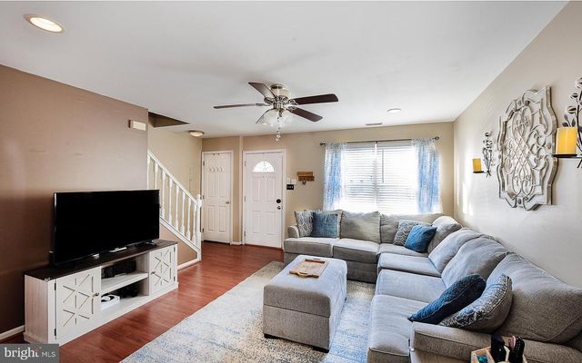 7 GRISTMILL LN, Pine Hill, NJ 08021