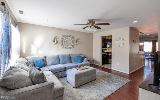 7 GRISTMILL LN, Pine Hill, NJ 08021