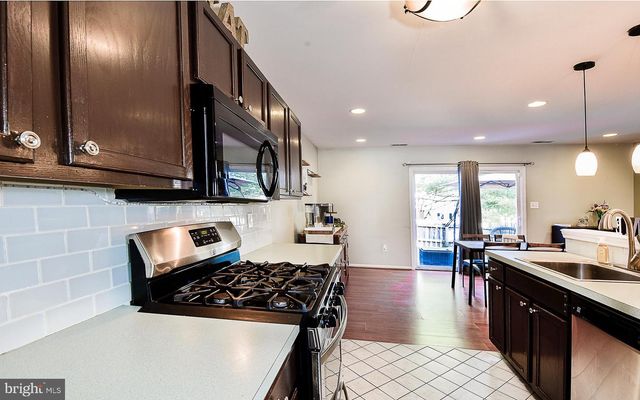 7 GRISTMILL LN, Pine Hill, NJ 08021