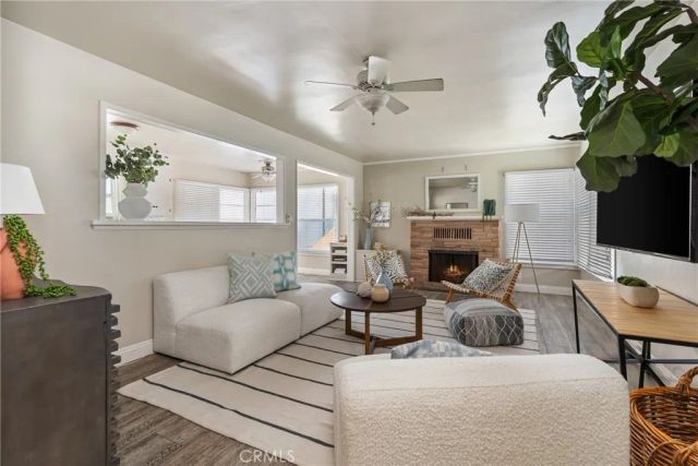118 Emerald, Newport Beach, CA 92662