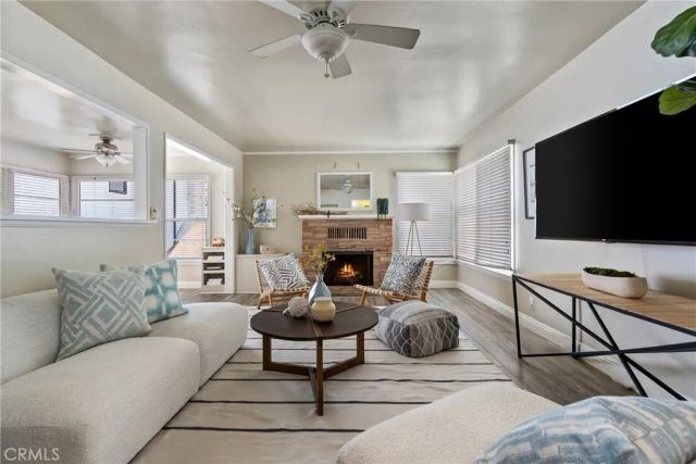 118 Emerald, Newport Beach, CA 92662