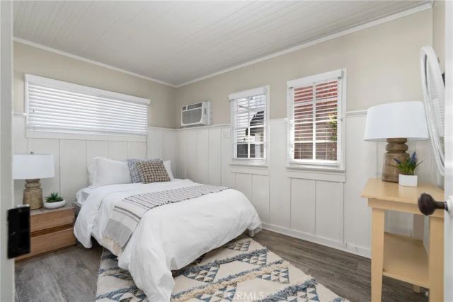 118 Emerald, Newport Beach, CA 92662