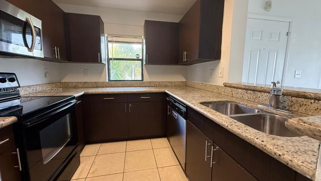 3965 NW 87th Ave 3965, Sunrise, FL 33351