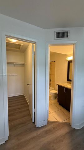 3965 NW 87th Ave 3965, Sunrise, FL 33351