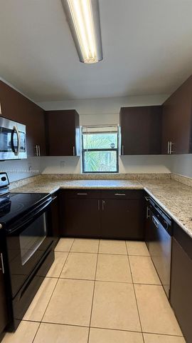 3965 NW 87th Ave 3965, Sunrise, FL 33351