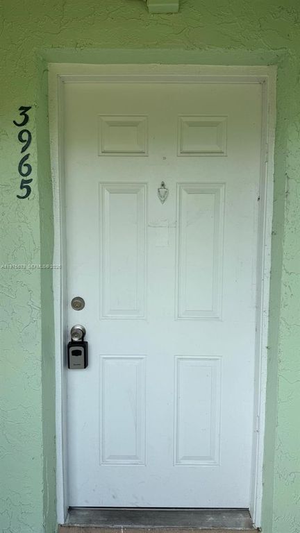 3965 NW 87th Ave 3965, Sunrise, FL 33351