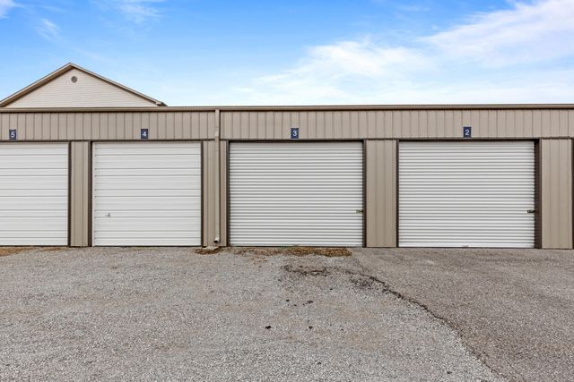 1235 New Lake Road Unit 4, Spring City, TN 37381