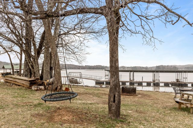 1235 New Lake Road Unit 4, Spring City, TN 37381