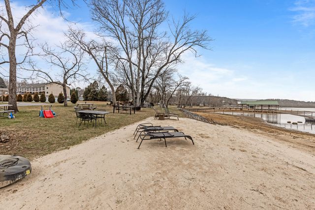 1235 New Lake Road Unit 4, Spring City, TN 37381