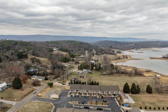 1235 New Lake Road Unit 4, Spring City, TN 37381
