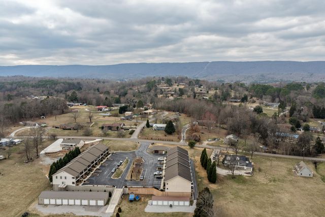 1235 New Lake Road Unit 4, Spring City, TN 37381