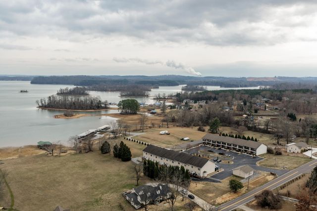 1235 New Lake Road Unit 4, Spring City, TN 37381