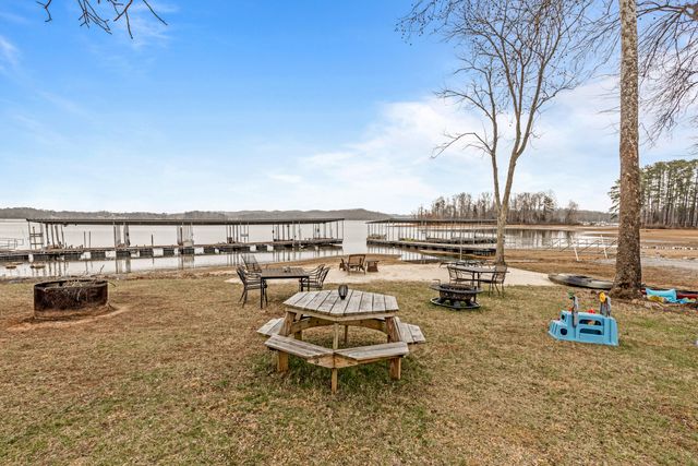 1235 New Lake Road Unit 4, Spring City, TN 37381