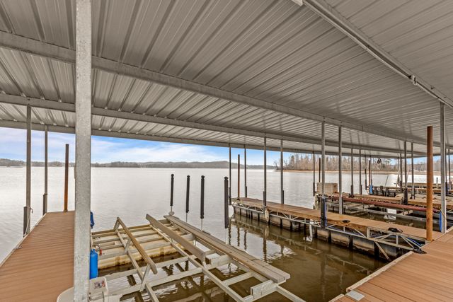 1235 New Lake Road Unit 4, Spring City, TN 37381