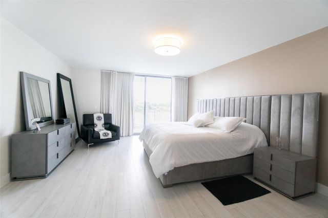 9400 W Bay Harbor 503, Bay Harbor Islands, FL 33154