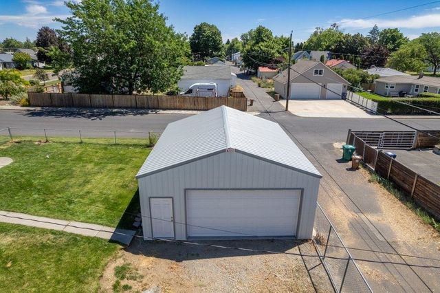 2803 W SANSON Ave, Spokane, WA 99205