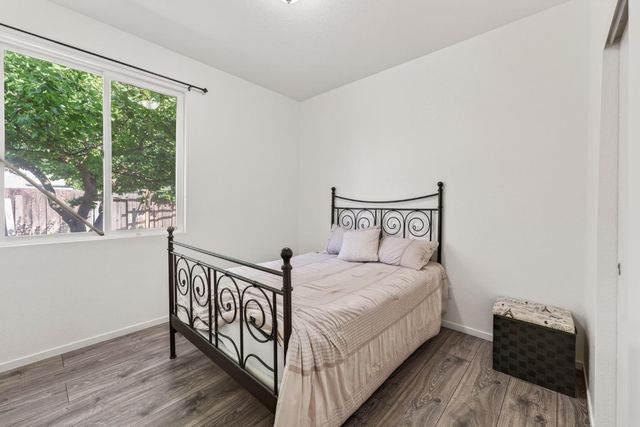 3298 Summer Creek Dr, Turlock, CA 95382