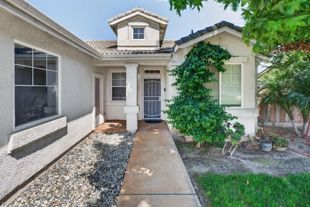 3298 Summer Creek Dr, Turlock, CA 95382