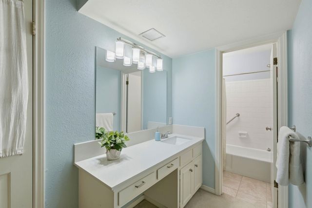 7612 Shoal Creek BLVD, Austin, TX 78757