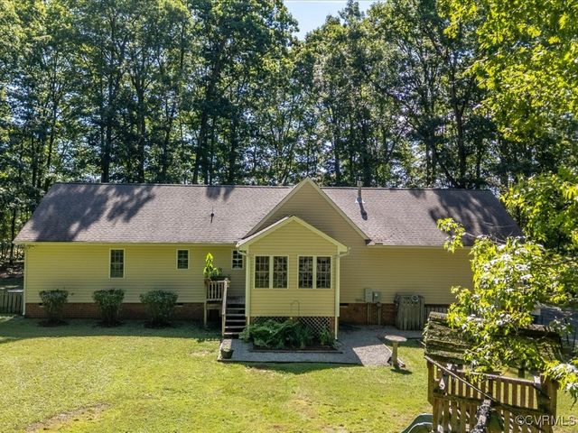 1875 Capeway Rd, Powhatan, VA 23139