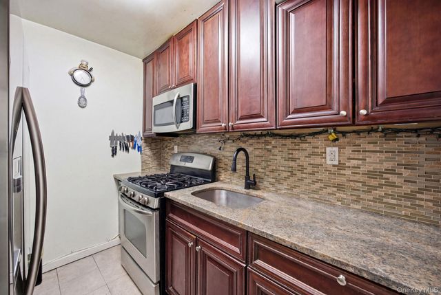 88-12 151 Avenue 1G, Howard Beach, NY 11414