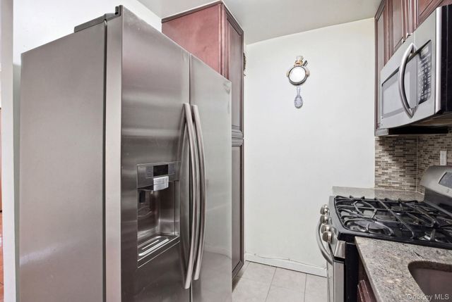 88-12 151 Avenue 1G, Howard Beach, NY 11414