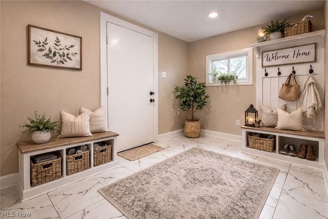 7911 1st Street, Masury, OH 44438