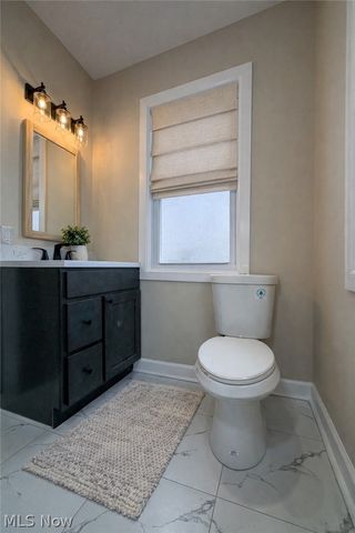 7911 1st Street, Masury, OH 44438