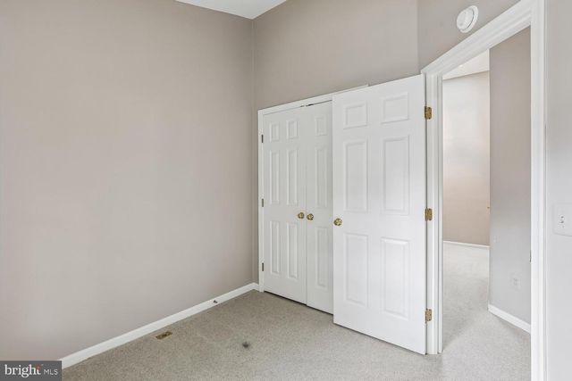 6516 CASTINE LN, Springfield, VA 22150
