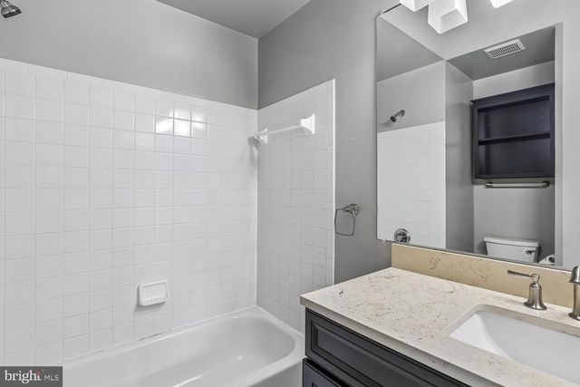 6516 CASTINE LN, Springfield, VA 22150