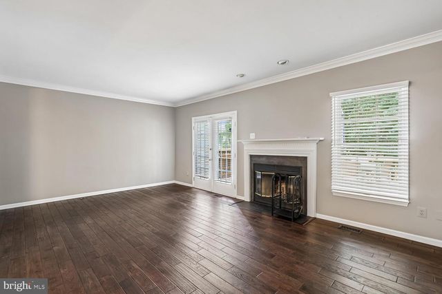 6516 CASTINE LN, Springfield, VA 22150
