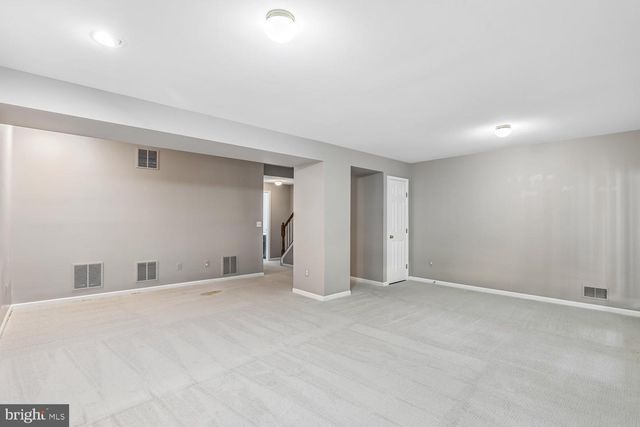 6516 CASTINE LN, Springfield, VA 22150