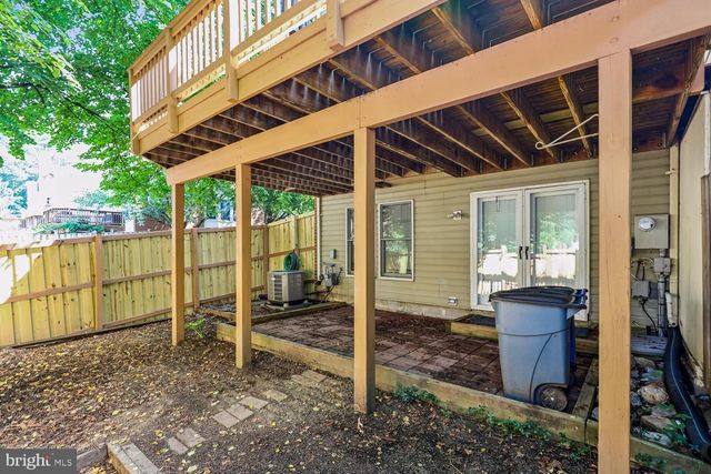 6516 CASTINE LN, Springfield, VA 22150