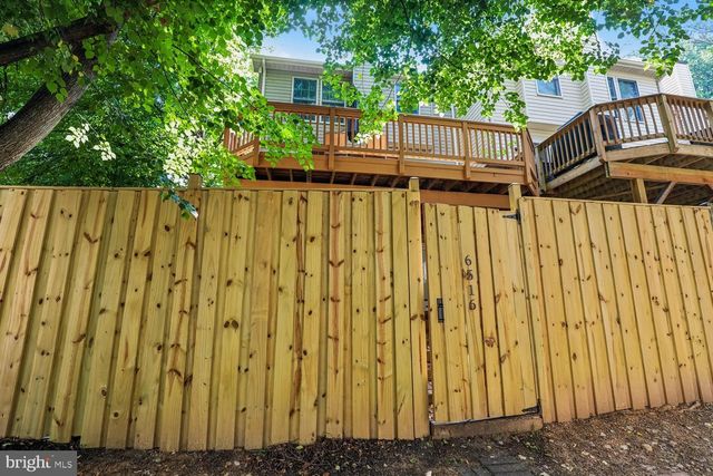 6516 CASTINE LN, Springfield, VA 22150