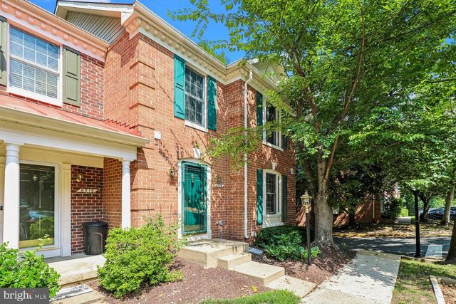 6516 CASTINE LN, Springfield, VA 22150