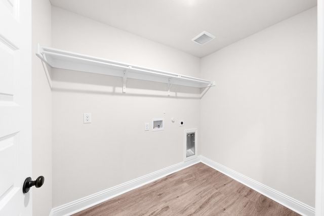 423 Maltese Drive, Red Oak, TX 75154