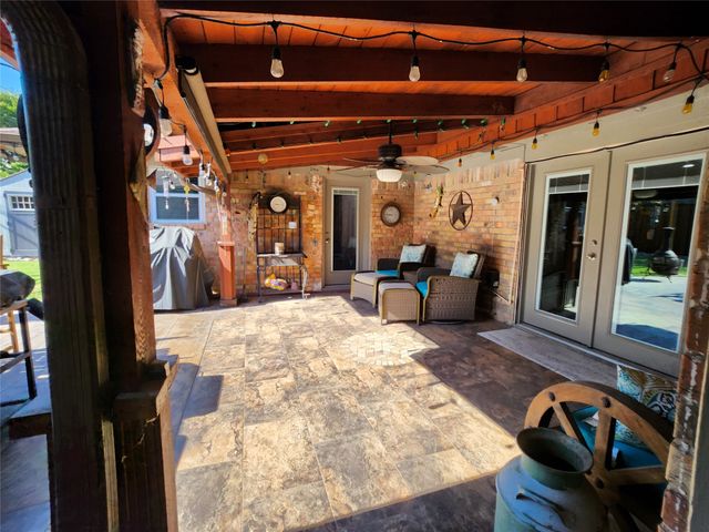 1023 Ridgefield Drive, Plano, TX 75075