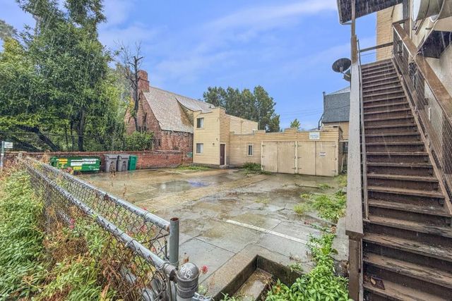 28742882 Telegraph Avenue, Oakland, CA 94609