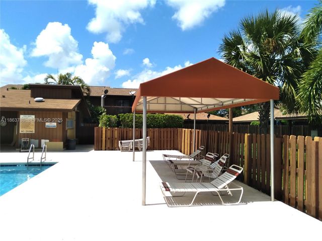 1532 Gabriel Street, Hollywood, FL 33020